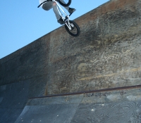 wall_to_tuck